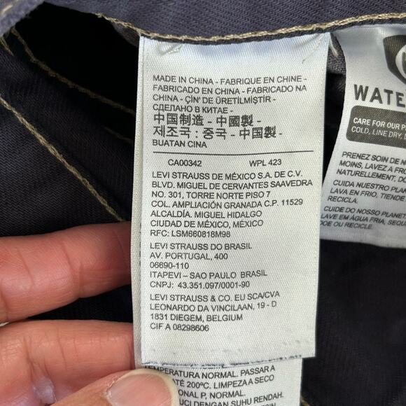 Levi's Premium Indigo Distressed Wash  High Rise Denim Hot Short Sz 27 or 4 - Picture 9 of 11